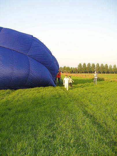 Ballonvlucht 24 mei 2007 (15).JPG